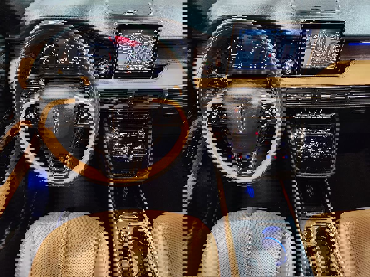 Used 2020 Lincoln Corsair Reserve w/ Elements Package FWD image 47