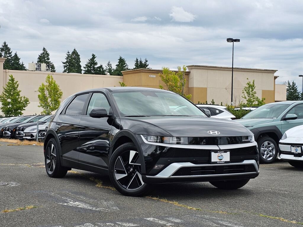 New 2025 Hyundai Ioniq 5 SE