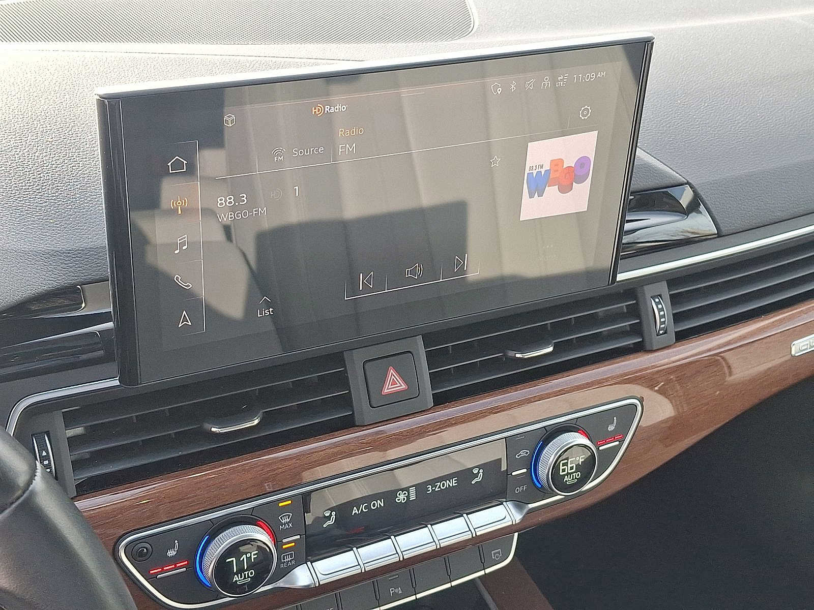 Certified 2023 Audi A4 2.0T Premium w/ Convenience Package image 14