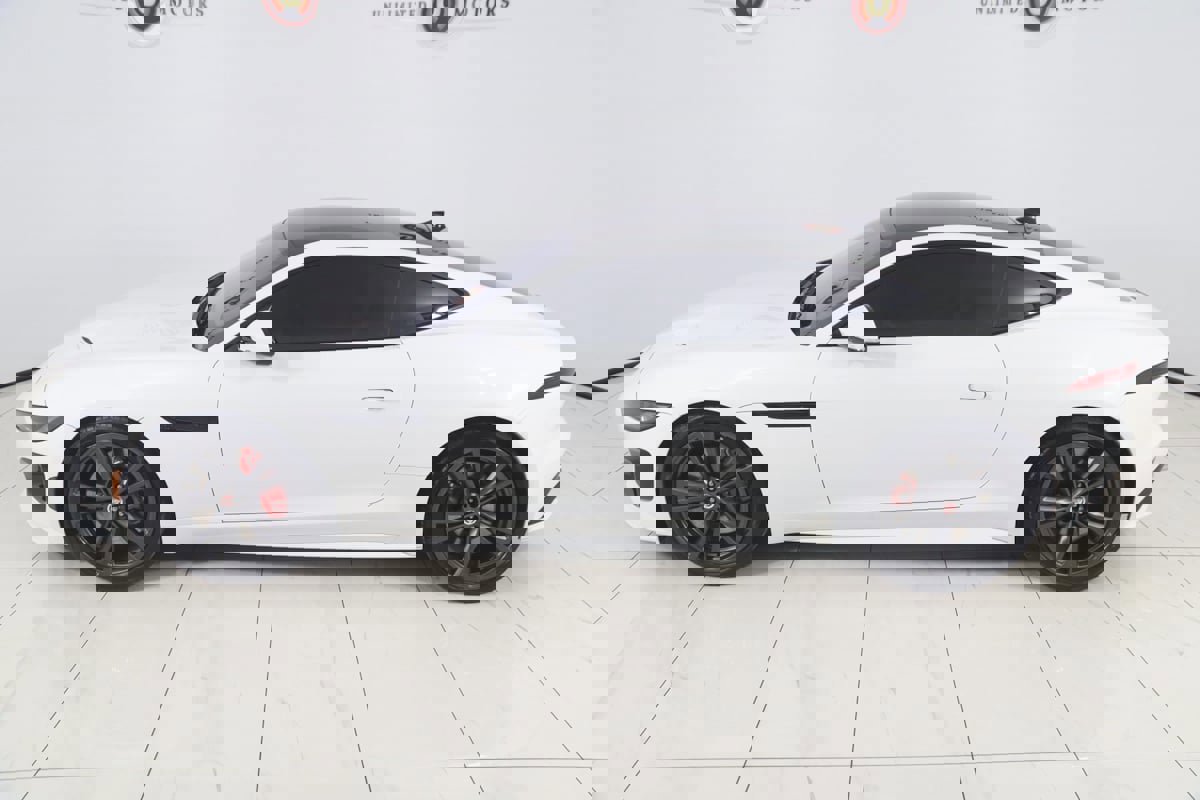Used 2021 Jaguar F-TYPE R image 31