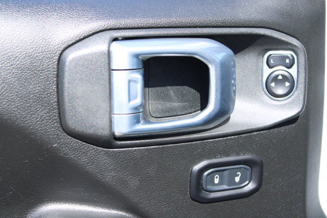 Used 2022 Jeep Gladiator Sport AWD/4WD image 14