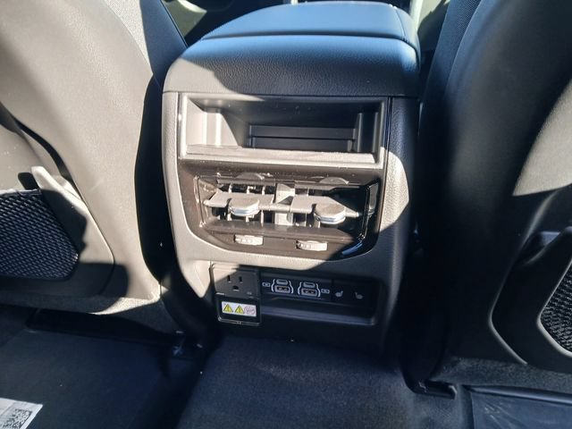 New 2025 Jeep Grand Cherokee Limited w/ Luxury Tech Group II AWD/4WD image 22