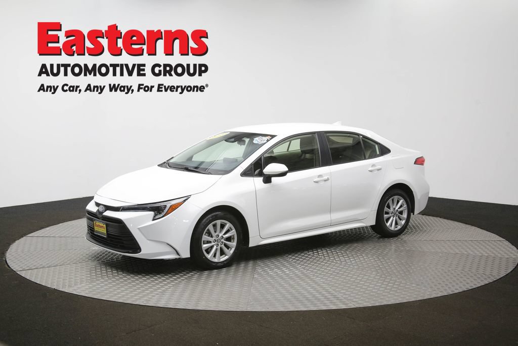 Used 2024 Toyota Corolla LE w/ LE Convenience Package FWD image 56