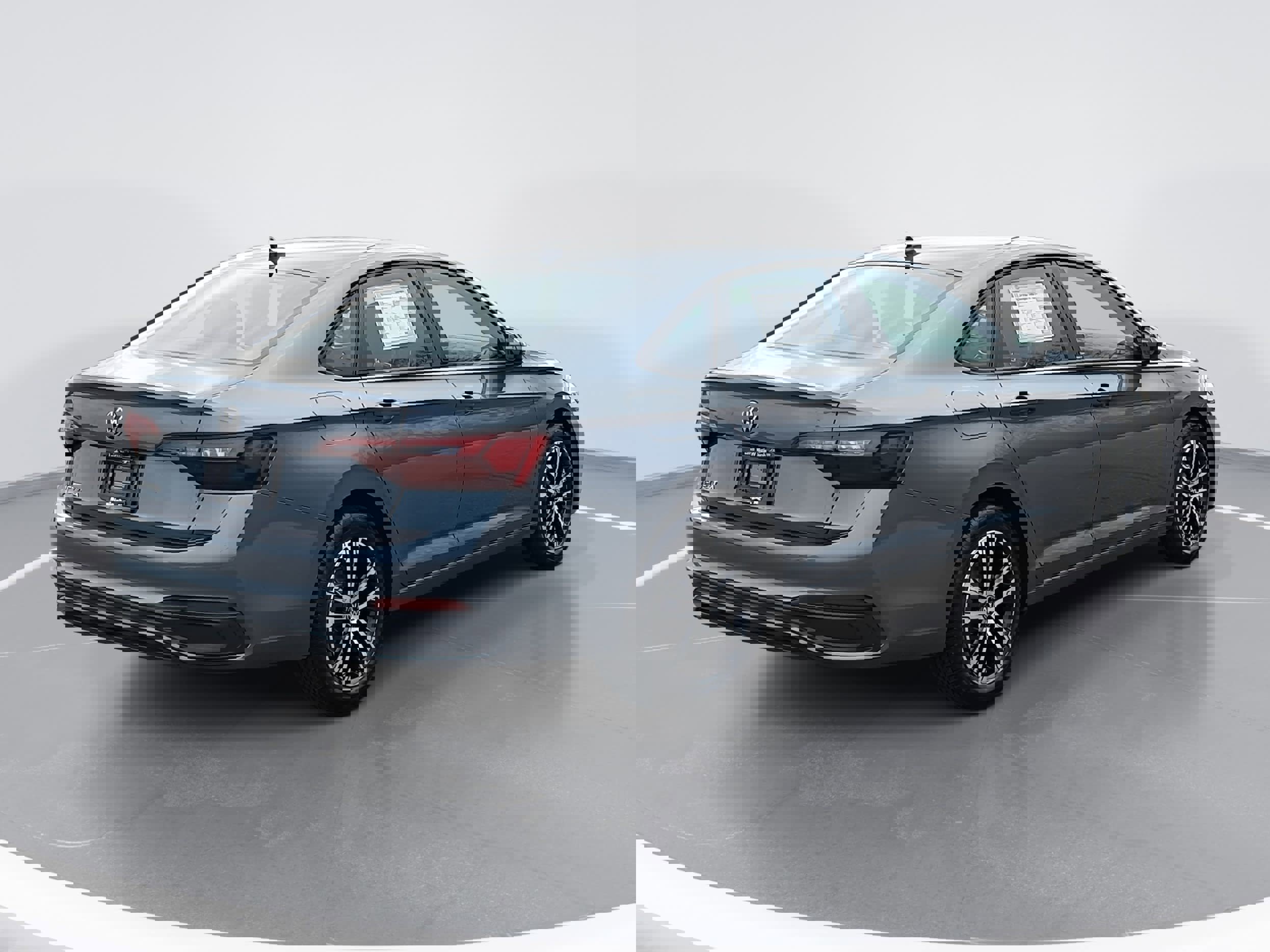 Certified 2024 Volkswagen Jetta Sport image 3