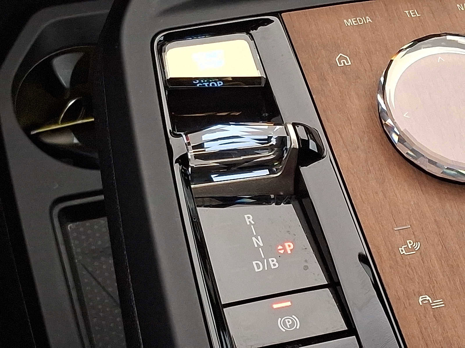 Certified 2024 BMW iX xDrive50 w/ Premium Package image 15