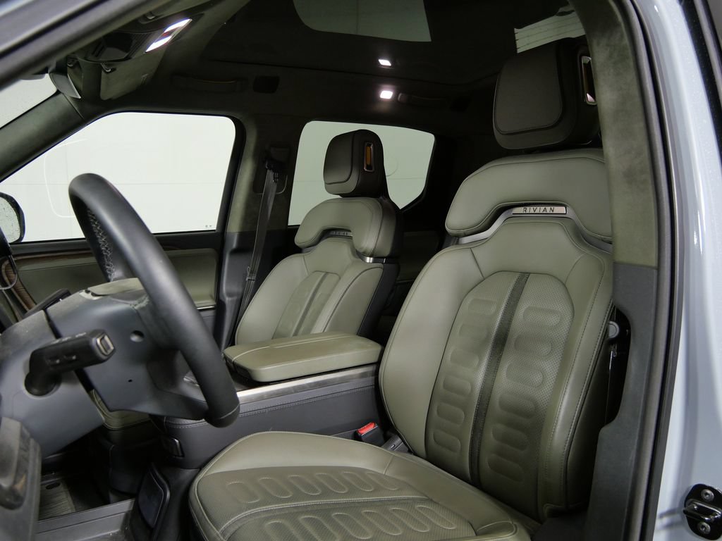 Used 2023 Rivian R1T Adventure Dual AWD/4WD image 12