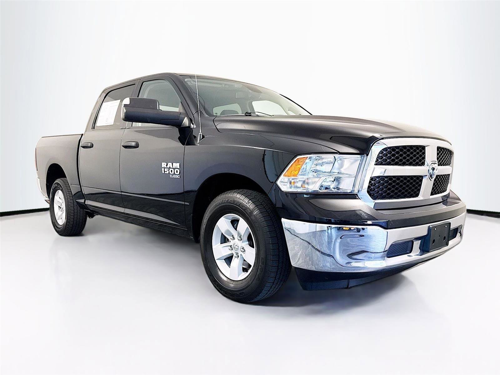 Used 2023 RAM 1500 Classic SLT w/ Trailer & Traction Group RWD image 28