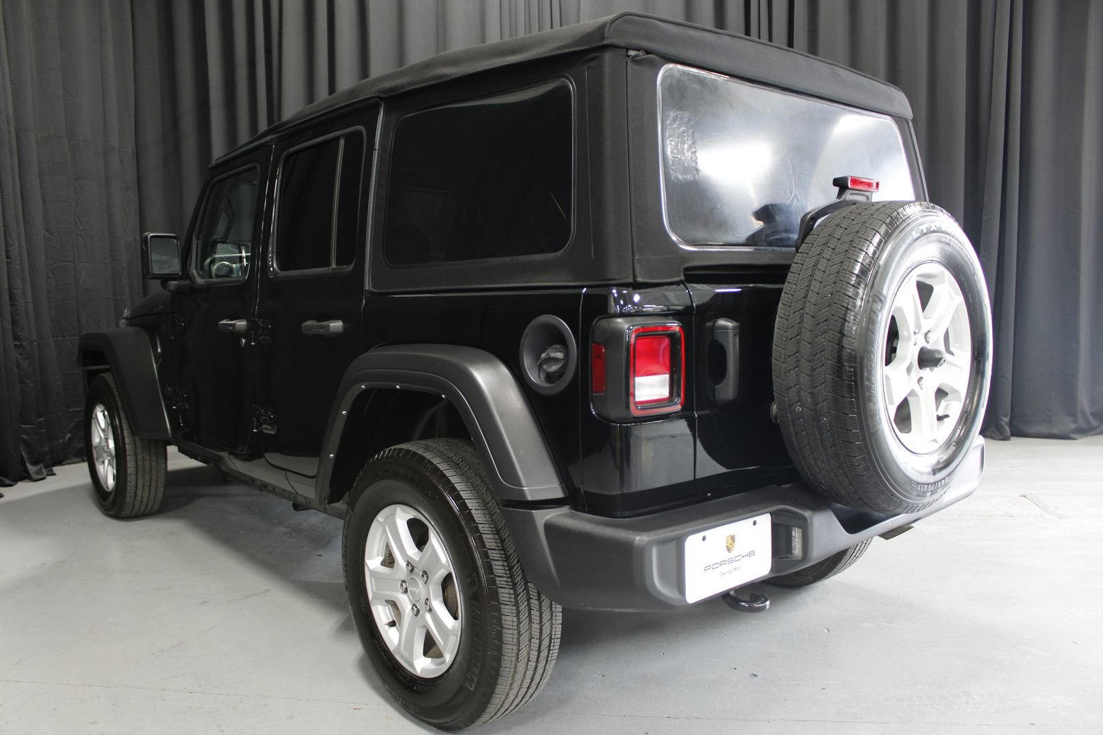 Used 2022 Jeep Wrangler Unlimited Sport image 14