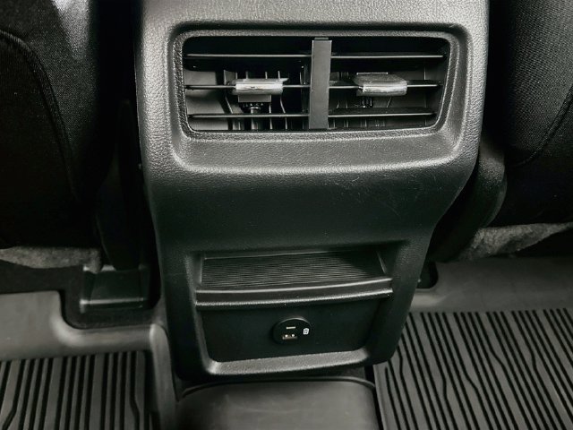 Used 2022 Ford Edge SE AWD/4WD image 12
