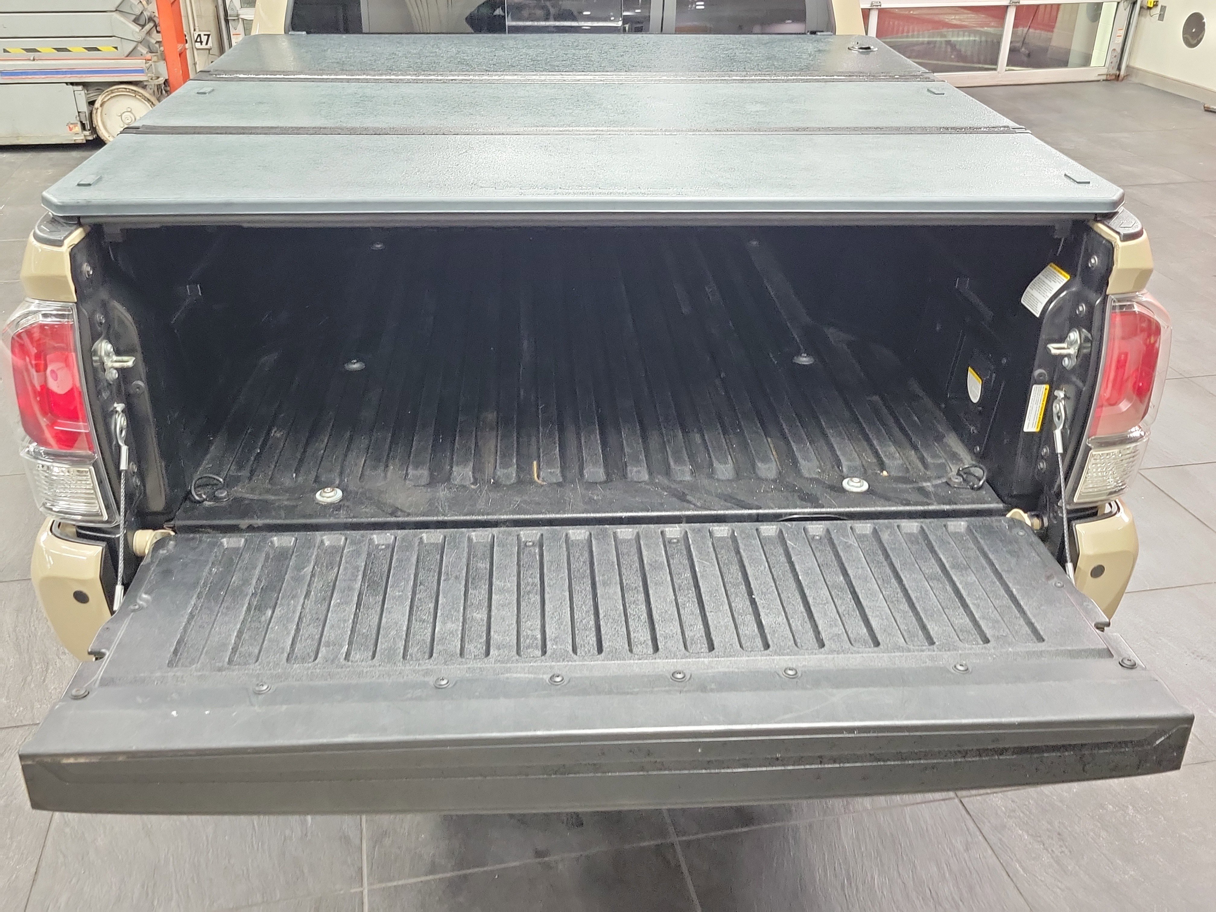 Certified 2020 Toyota Tacoma Limited image 9