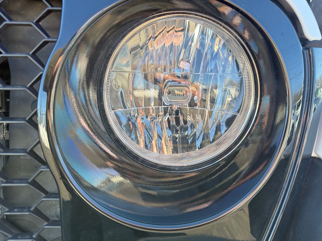 Certified 2023 Jeep Gladiator Willys image 22