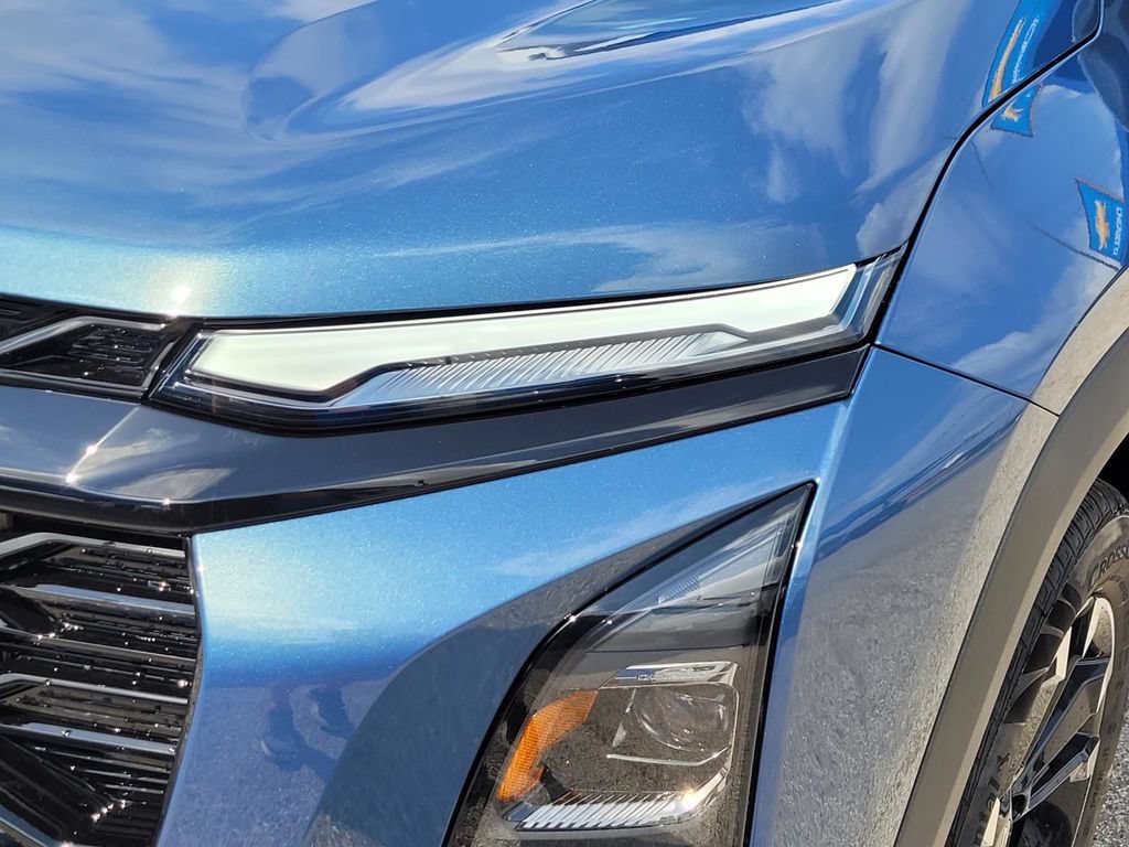 New 2026 Chevrolet Equinox RS w/ Safety and Technology Package FWD image 5