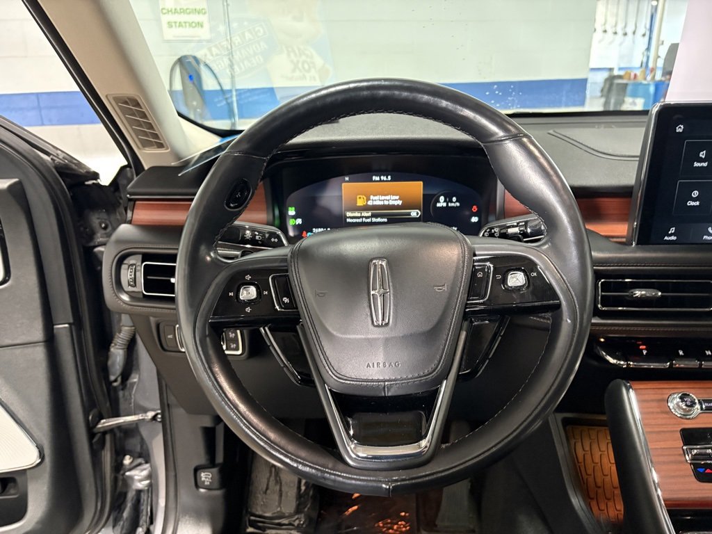 Used 2021 Lincoln Aviator Reserve image 12