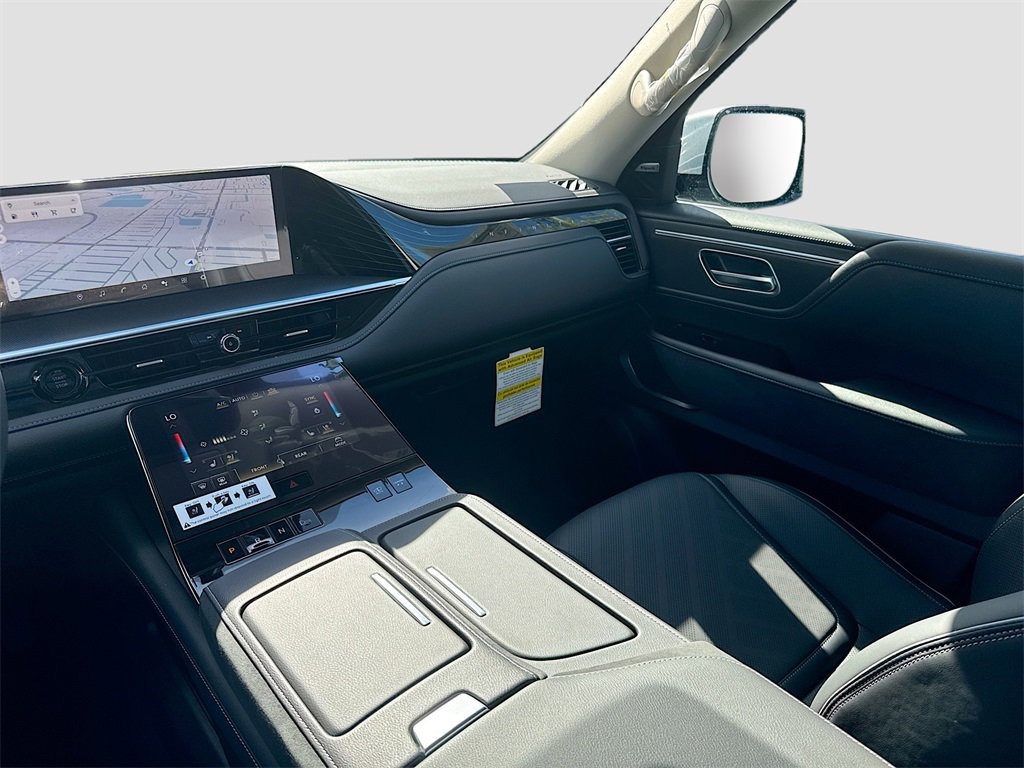 New 2026 INFINITI QX80 Luxe w/ Exterior Package image 25