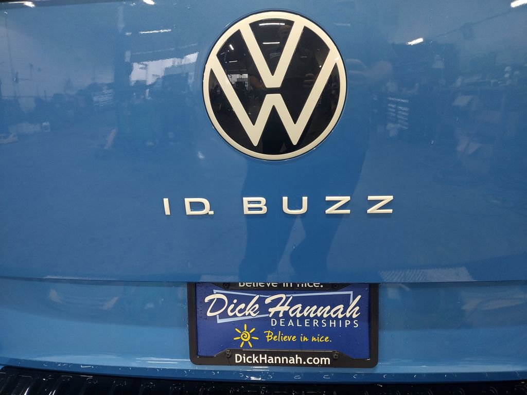 New 2025 Volkswagen ID. Buzz 1st Edition image 12