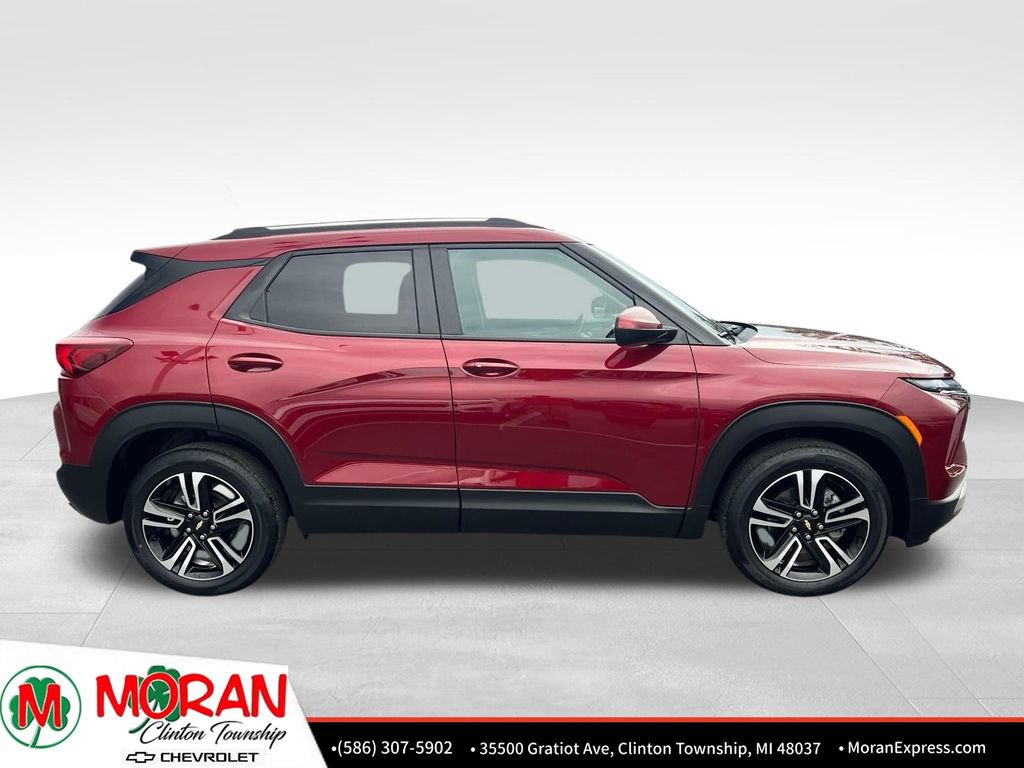 Certified 2024 Chevrolet TrailBlazer LT w/ Convenience Package FWD image 8