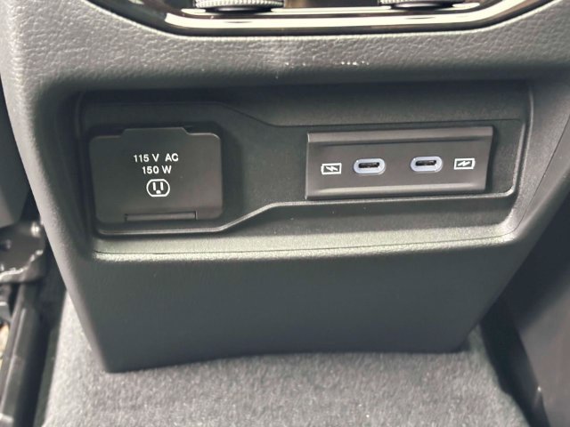 New 2027 Jeep Grand Cherokee Limited w/ Limited Altitude Package AWD/4WD image 9