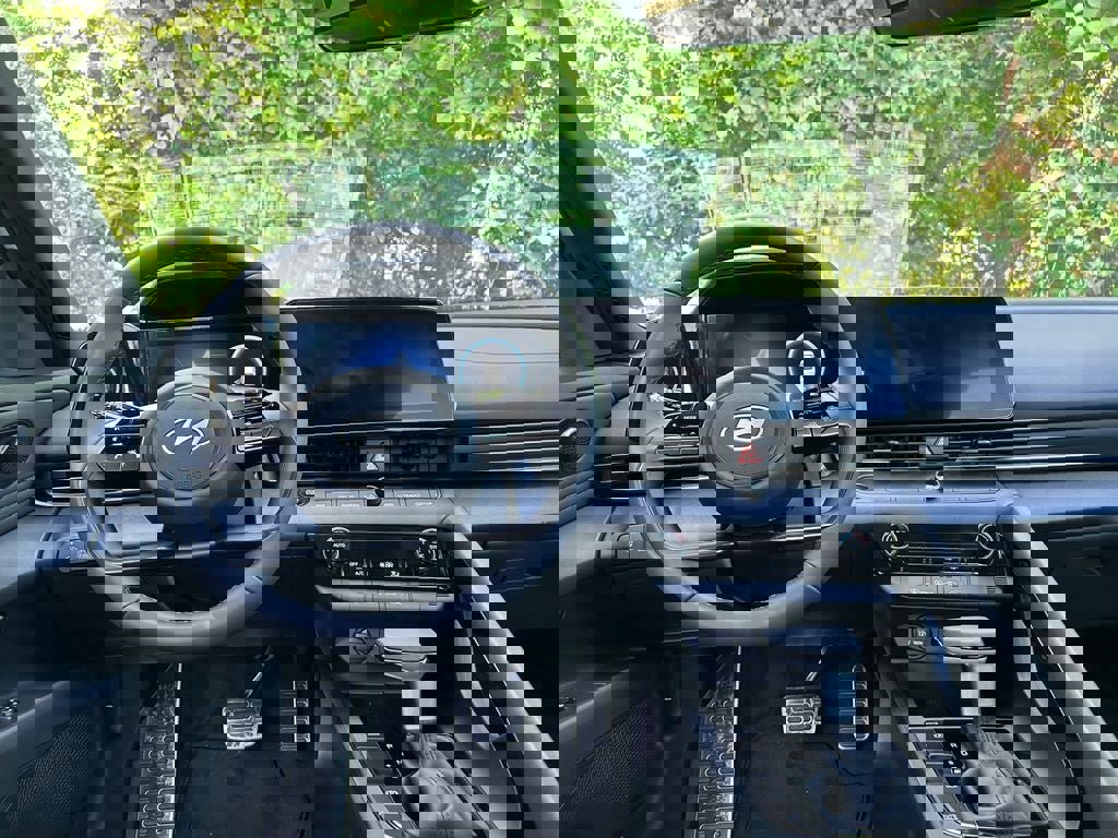 New 2025 Hyundai Elantra SEL image 5