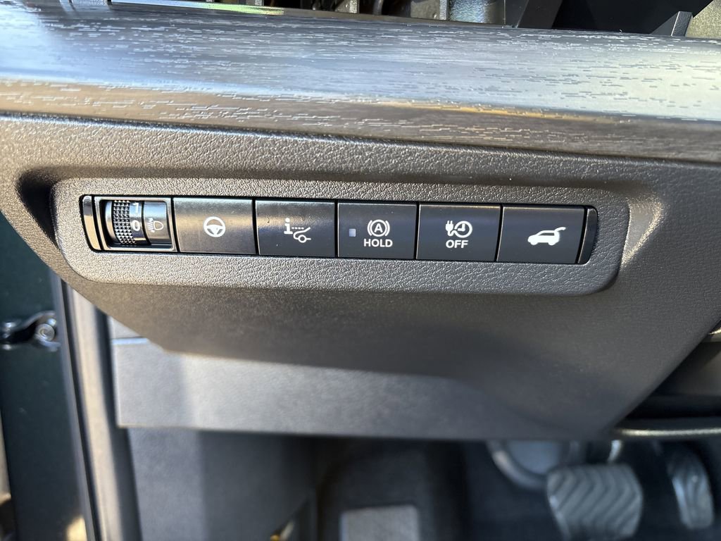 Used 2024 Nissan Ariya FWD image 13