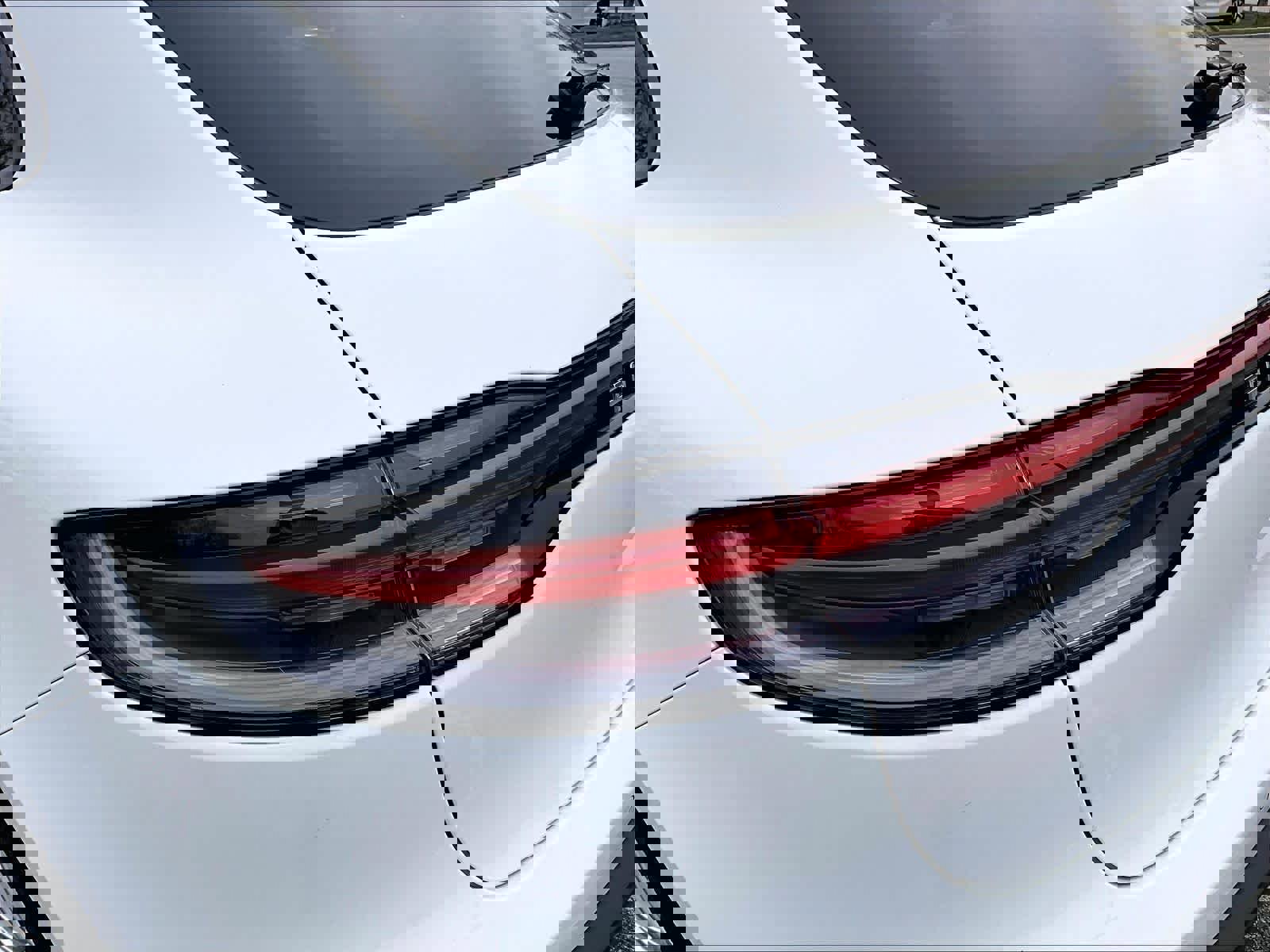 Used 2023 Porsche Macan Turbo image 45