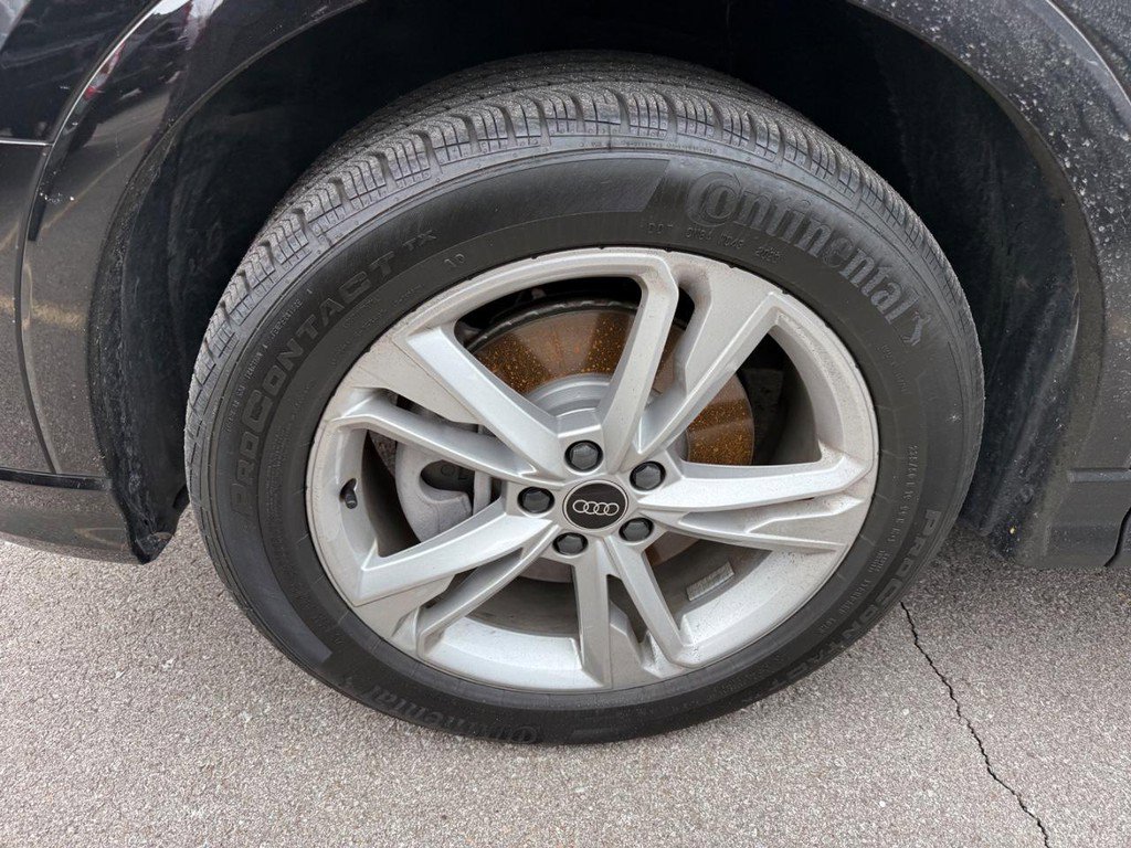 Used 2023 Audi Q3 2.0T Premium Plus image 2