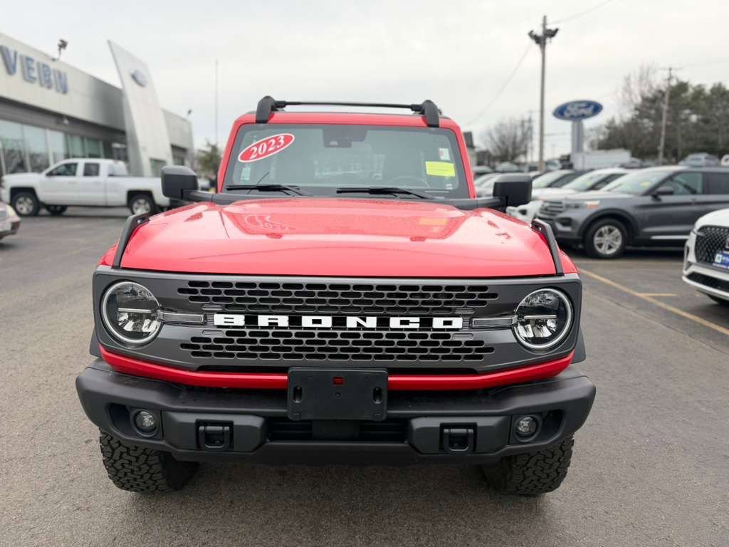 Used 2023 Ford Bronco Badlands image 9