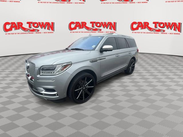 Used 2020 Lincoln Navigator Black Label w/ Cargo Convenience Package image 4