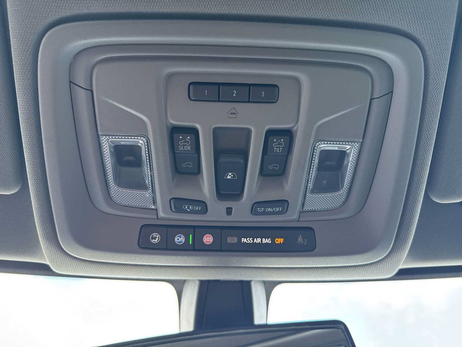Certified 2020 Chevrolet Silverado 1500 RST AWD/4WD image 15