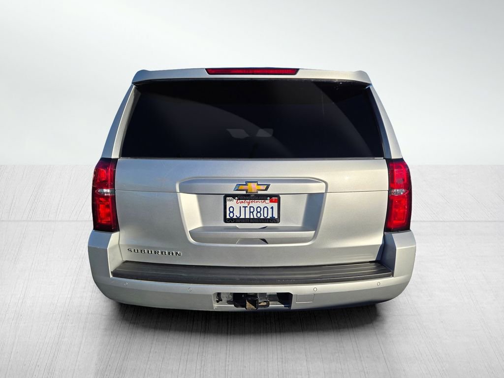 Used 2019 Chevrolet Suburban LT image 5