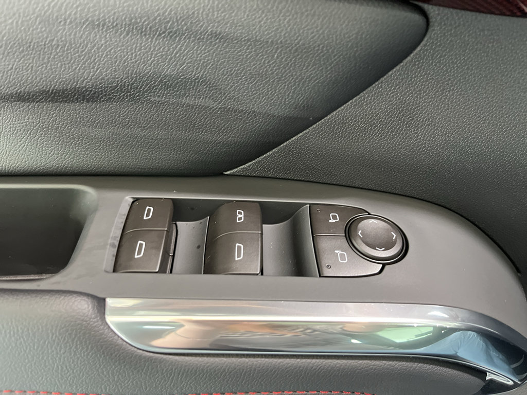 New 2026 Chevrolet Traverse Z71 w/ Enhanced Driving Package AWD/4WD image 31