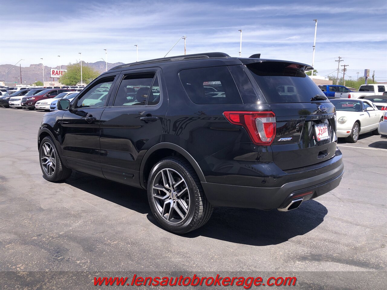 Used 2017 Ford Explorer Sport w/ Equipment Group 401A AWD/4WD image 6