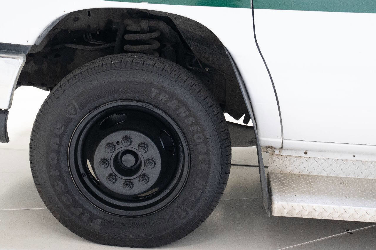 Used 2016 Ford E-350 and Econoline 350 Super Duty w/ Shuttle Bus Prep Package image 26