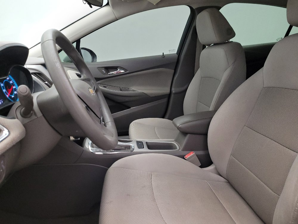 Used 2017 Chevrolet Cruze LS FWD image 17