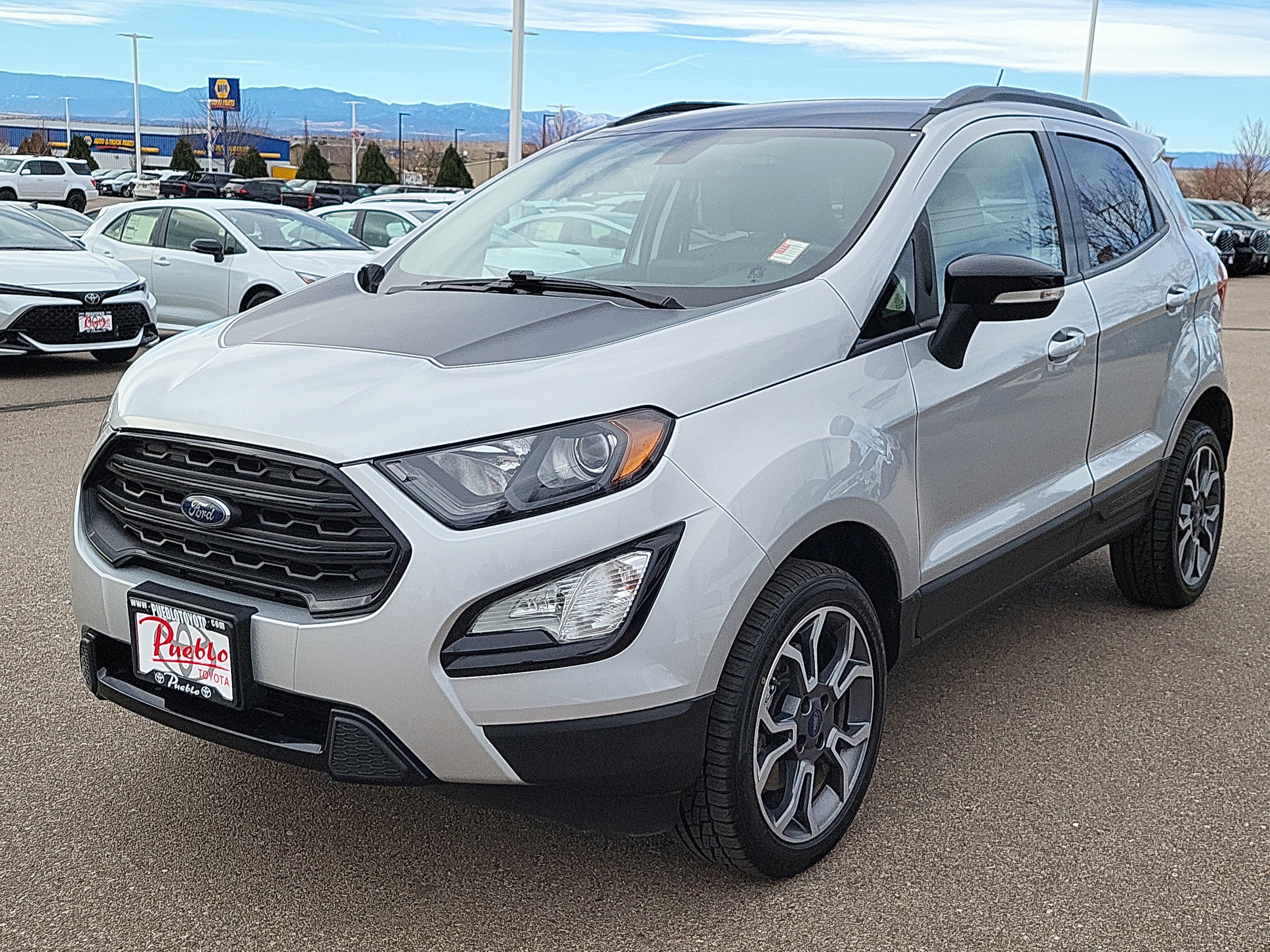 Used 2020 Ford EcoSport SES w/ SES Black Appearance Package image 4