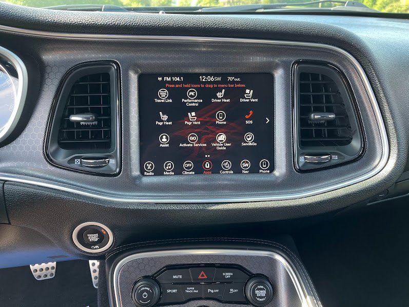 Used 2017 Dodge Challenger R/T Scat Pack w/ Dynamics Package image 18