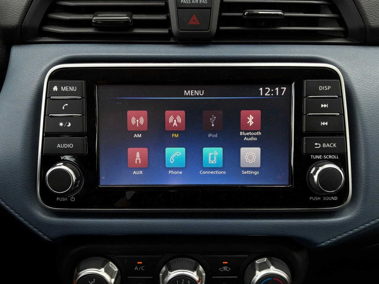 Used 2025 Nissan Versa SV FWD image 26