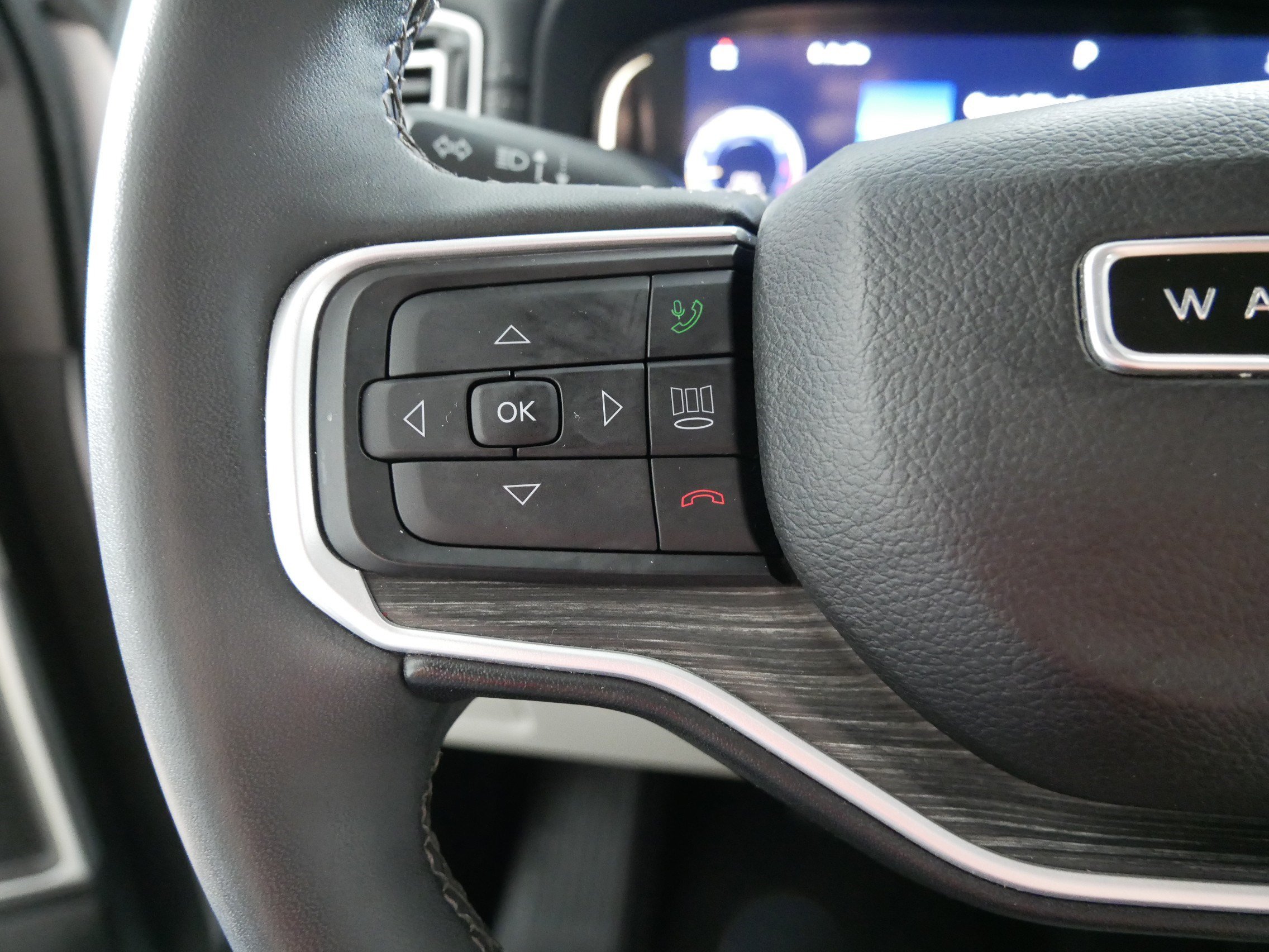 Used 2023 Jeep Wagoneer L Series II AWD/4WD image 27