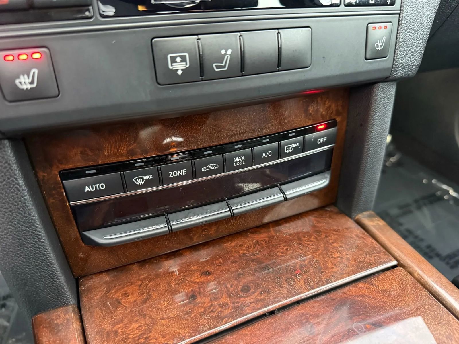 Used 2012 Mercedes-Benz E 350 Sedan image 23