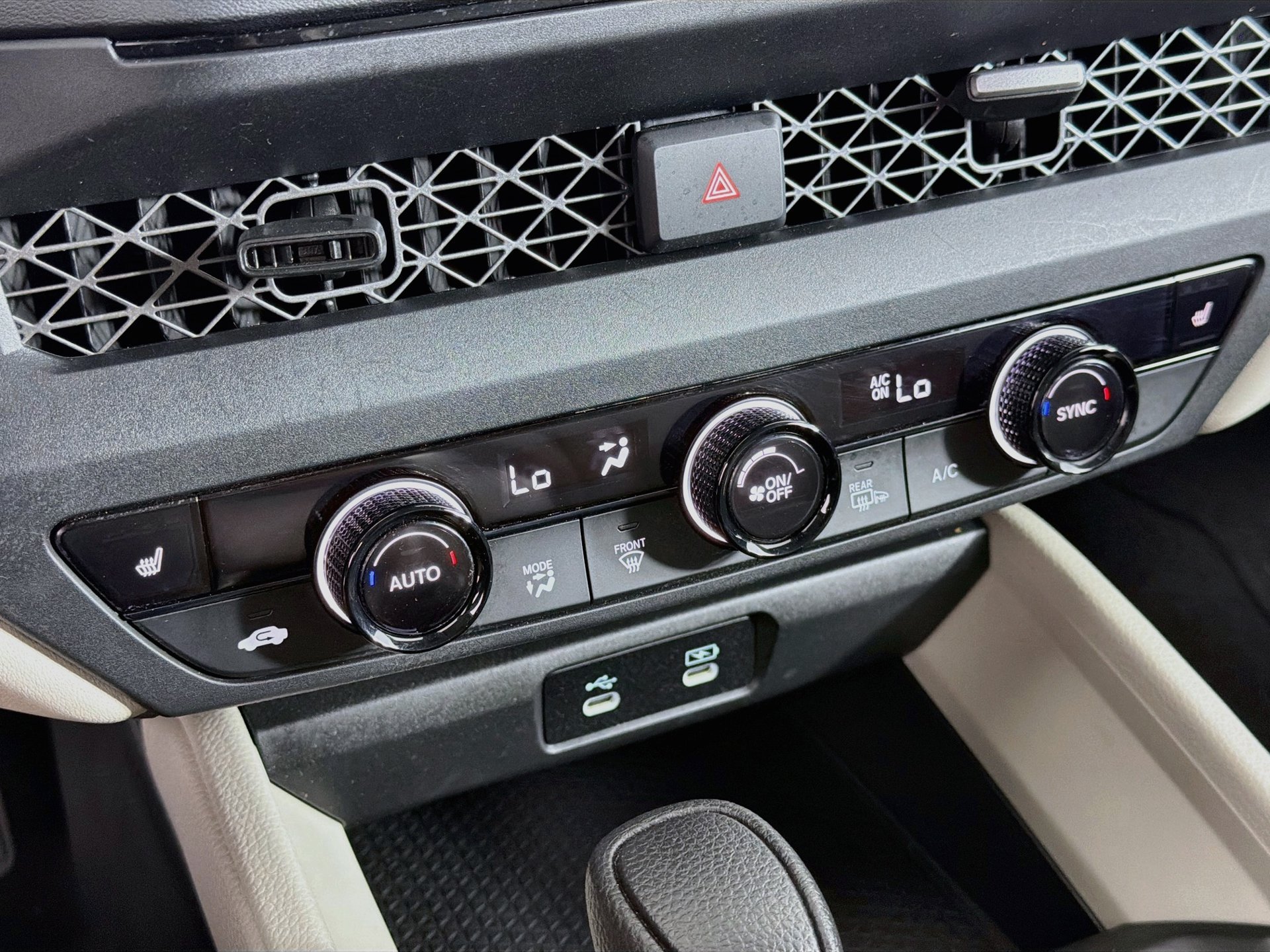 Used 2025 Honda Accord SE image 30