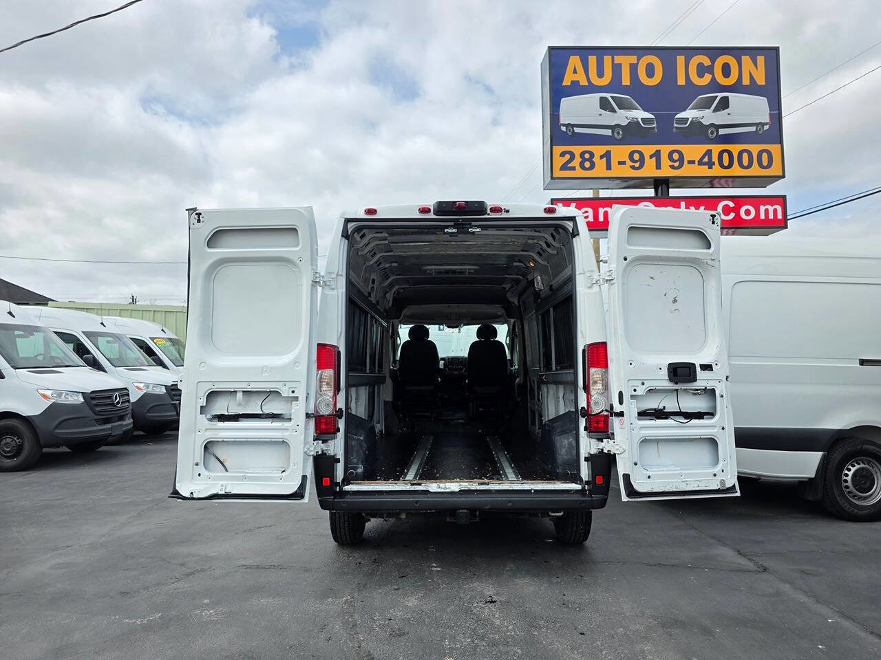 Used 2019 RAM ProMaster 2500 w/ Mopar Trailer Tow Group image 13