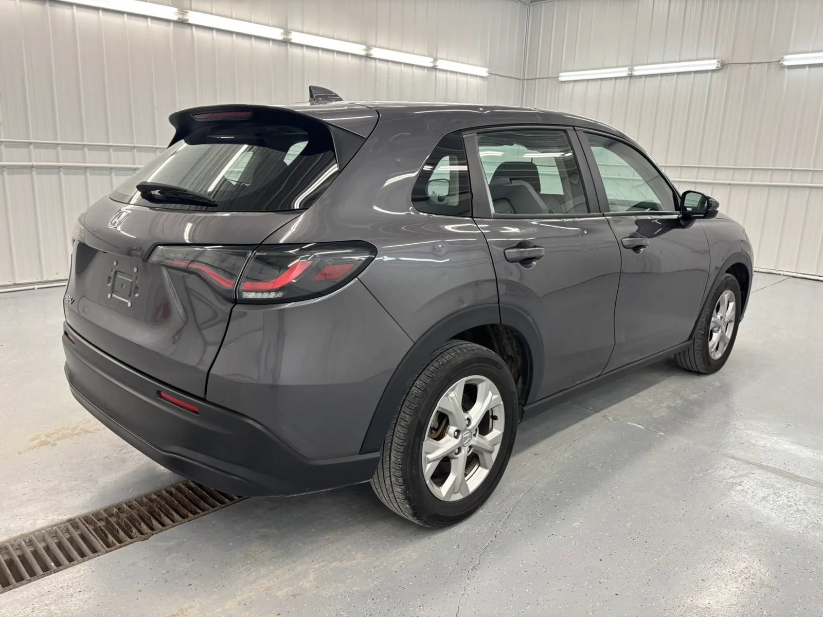 Used 2025 Honda HR-V LX image 5