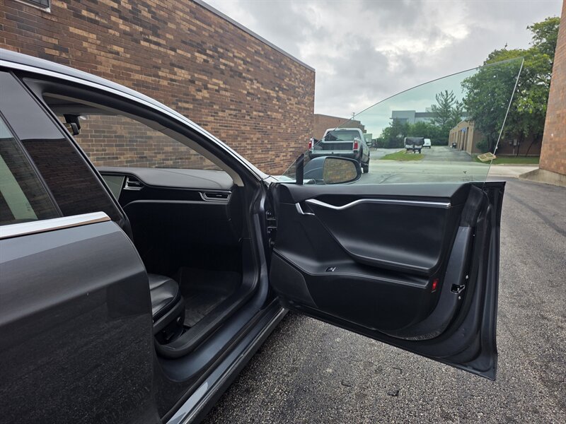 Used 2014 Tesla Model S 85 RWD image 19