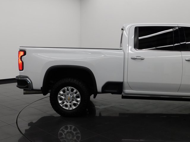 Used 2024 Chevrolet Silverado 2500 LTZ w/ LTZ Convenience Package image 16