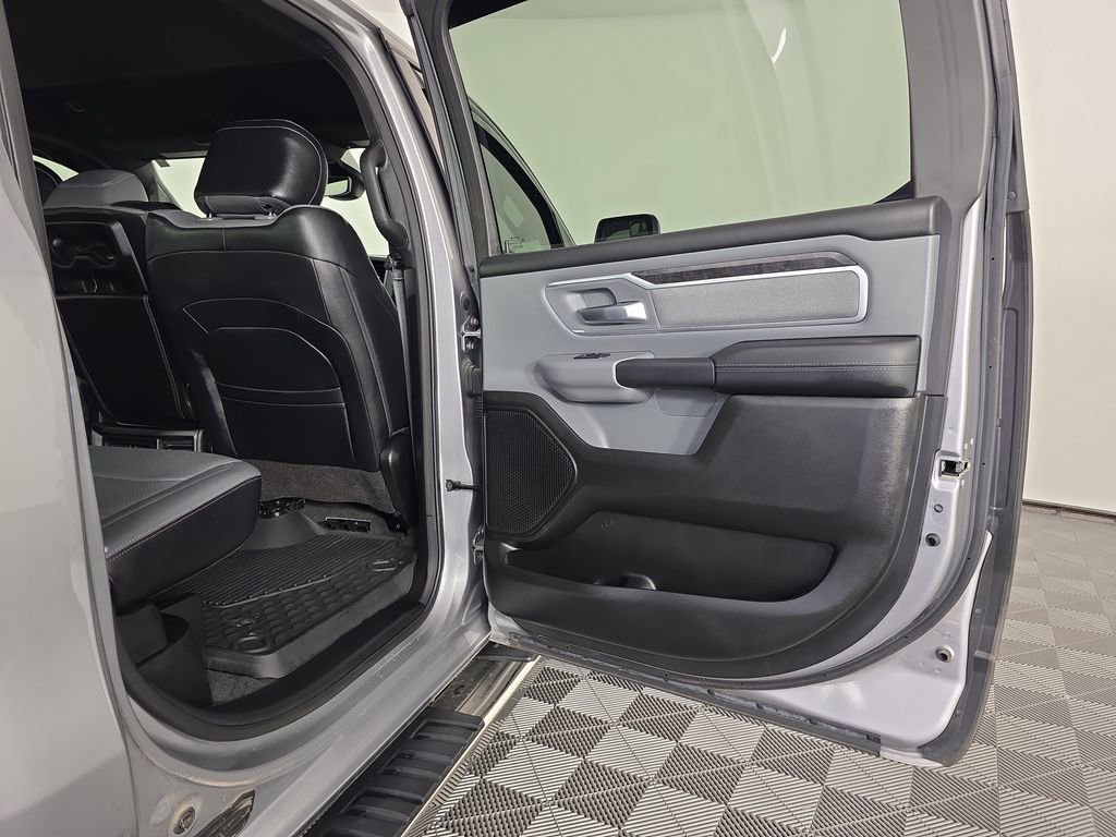 Used 2022 RAM 1500 Big Horn RWD image 30