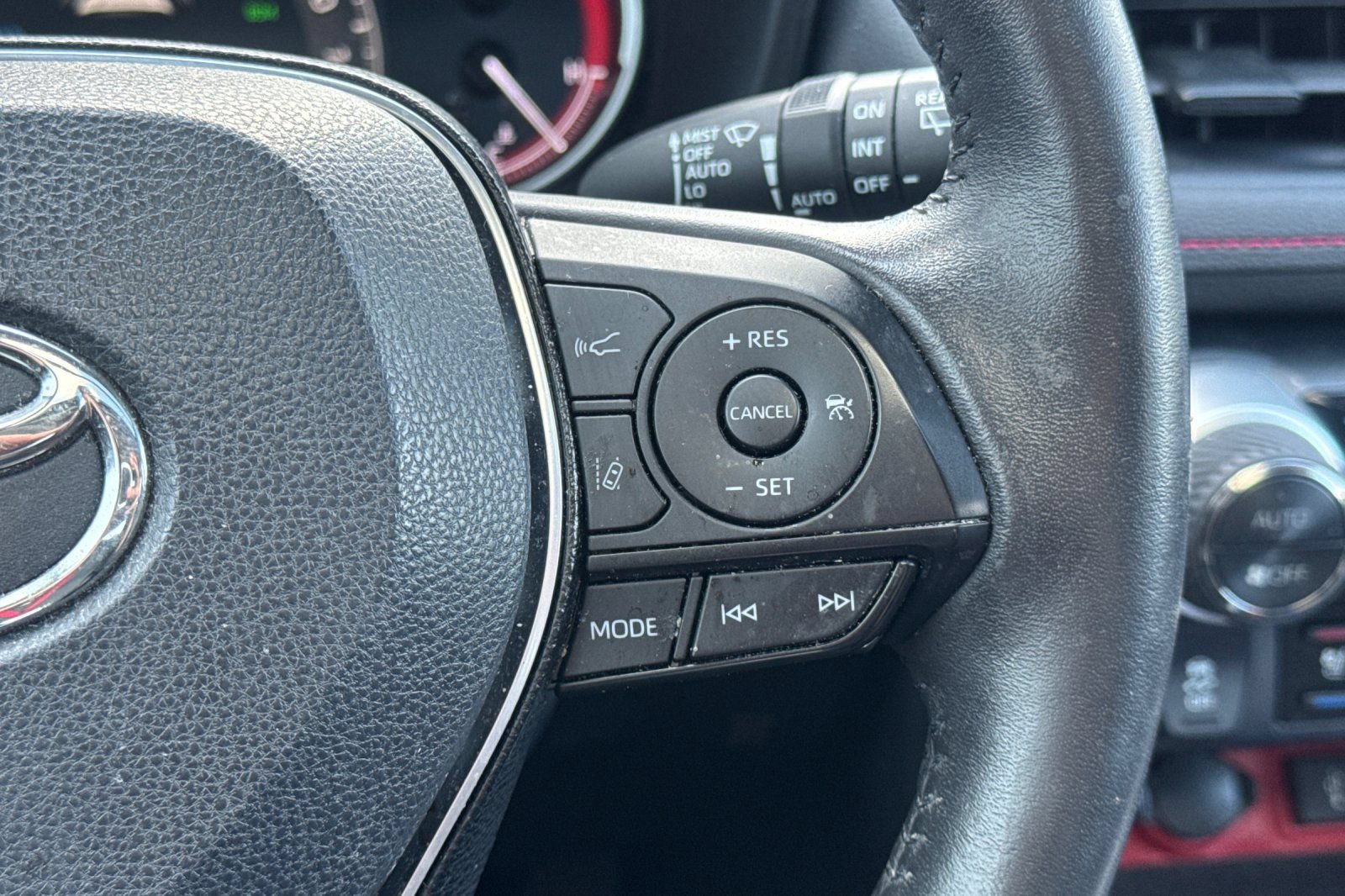 Used 2020 Toyota RAV4 TRD Off-Road w/ TRD Off-Road Weather Package AWD/4WD image 39