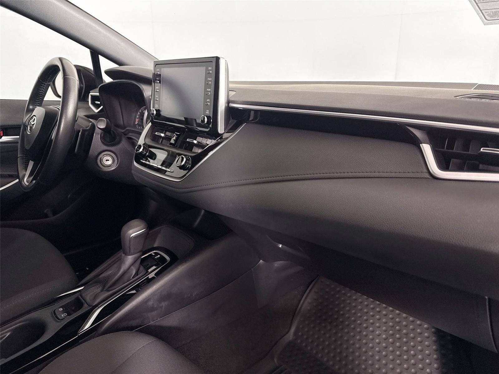 Certified 2020 Toyota Corolla SE FWD image 36