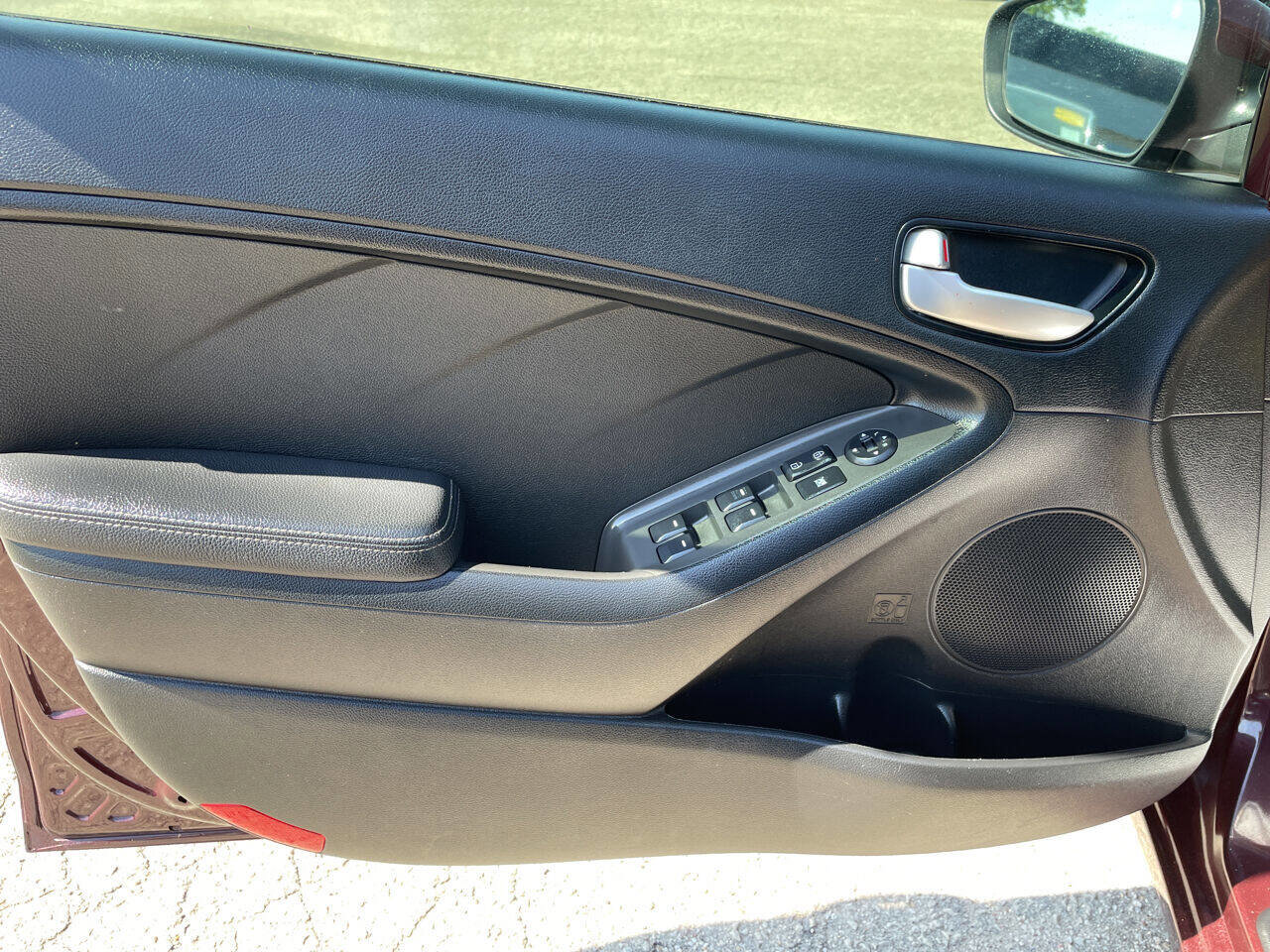 Used 2018 Kia Forte LX w/ LX Popular Package image 18