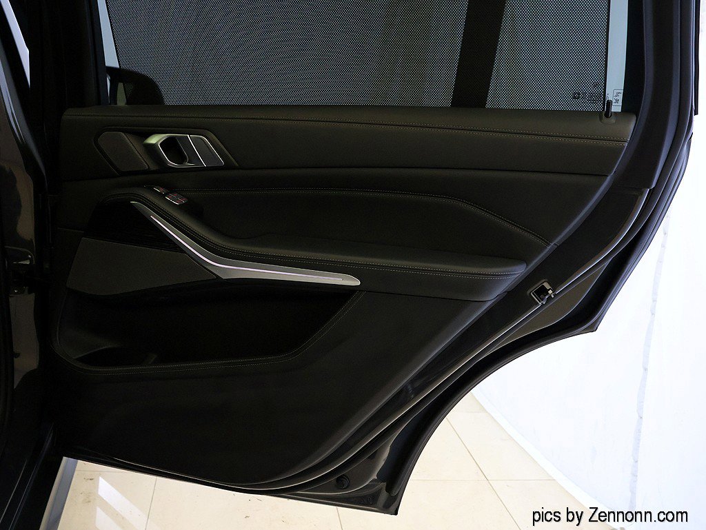 Certified 2024 BMW X7 M60i w/ Executive Package image 35