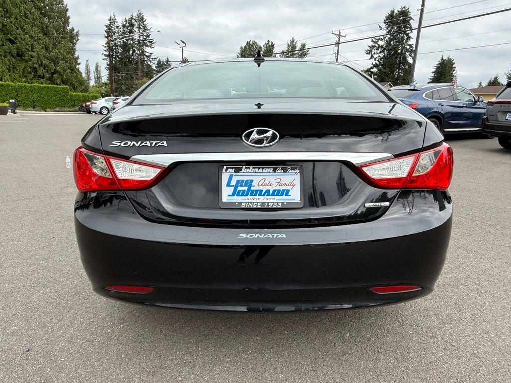 Used 2012 Hyundai Sonata Limited FWD image 4