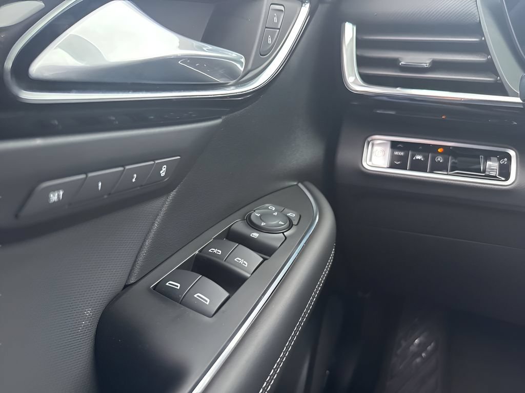 Used 2025 Buick Envision Preferred AWD/4WD image 27